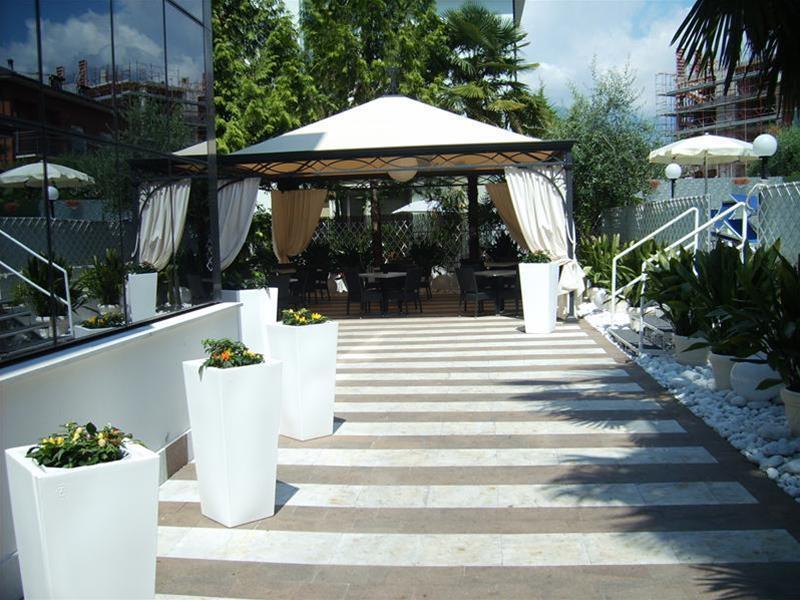 Hotel La Perla Рива-дель-Гарда Екстер'єр фото
